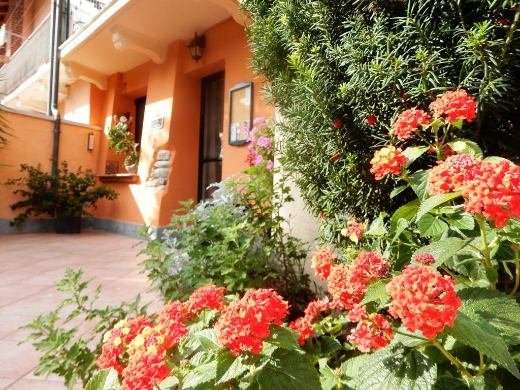 Bed&Breakfast La Siepe Πινερόλο Εξωτερικό φωτογραφία